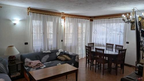 Sauze d'Oulx Apartamento | YNH Four-room apartment with parking space