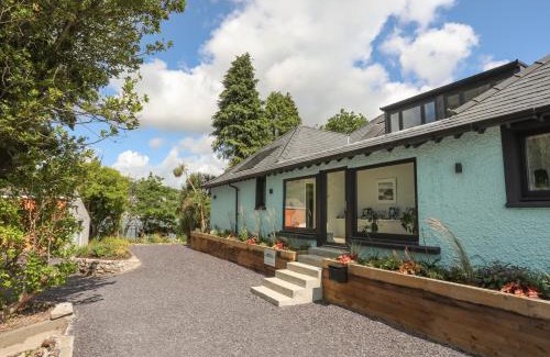 Bangor Casa | Ynys Faelog