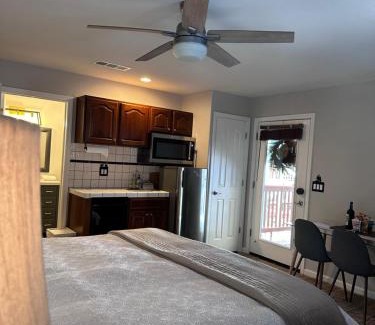 Yosemite West Apartamento | YoBee! Park Reservation Included! Heart of Yosemite - Homey Studios and Breakfast