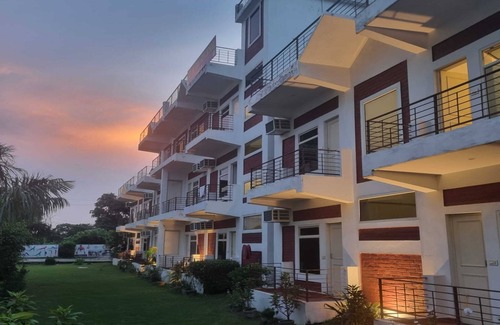 Tapovan Hotel | Yoga Rishi