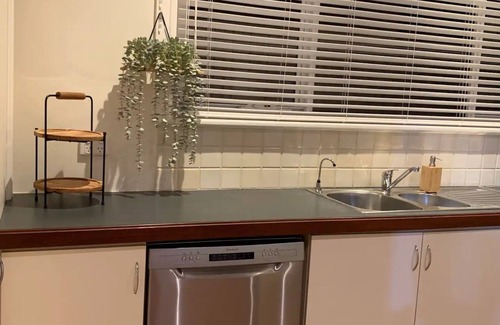 Yokine Casa | Yokine Escape: 7km to CBD, Pet-Friendly, Airport & Hospital Nearby