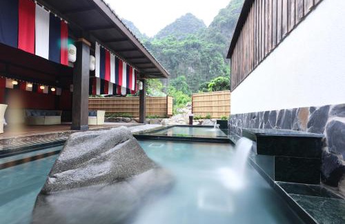 Cam Pha Complejo | Yoko Onsen Quang Hanh