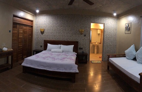Cavinti Complejo | Yolly‘s Lake House Caliraya.