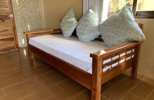 Cavinti Complejo | Yolly‘s Lake House Caliraya.