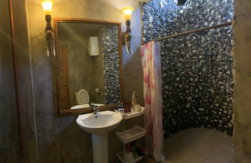 Cavinti Complejo | Yolly‘s Lake House Caliraya.