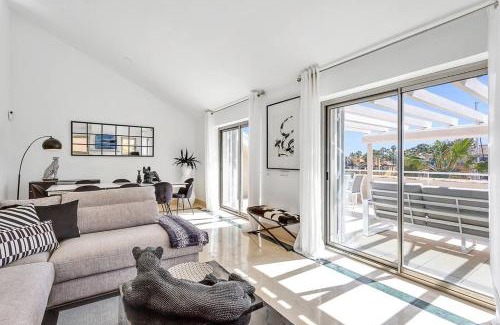 Sotogrande Apartamento | YOLO Spaces - Sotogrande Sea View Penthouse