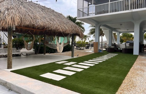 Islamorada Casa | Yolo " You only live once" - Fishing Paradise in Islamorada with a 70ft Dock!!!!