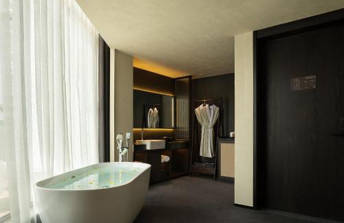 Tianhe Center Hotel | Yomanjo International Hotel -Guangzhou Tower Zhujiang NewTown Sports West Road Branch &地铁站- Canton Fair Exclusive Rate
