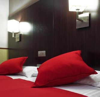 Ciutat Vella Casa | Yomo Hostal BCN Port