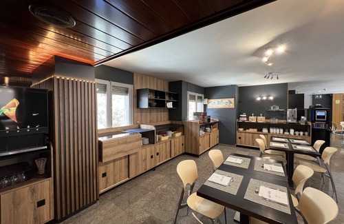 Sant Julia de Loria Hotel | Yomo Imperial