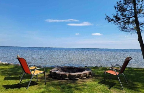 Manistique Cabina | Yoopers Paradise on Indian Lake