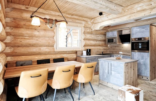 Pfunds Casa | Yosemite Lodge - Summit Lodges - Natural Retreat Pfunds