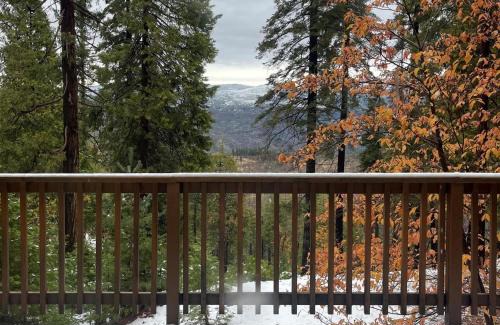 Yosemite West Casa | Yosemite Quail - Nestled in with a View