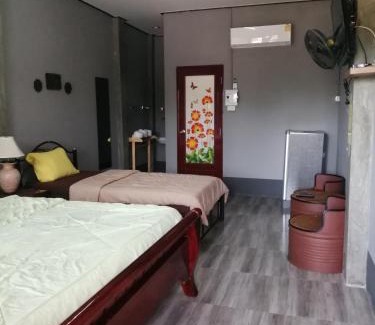 Bang Phra Casa | Yotin Guest House