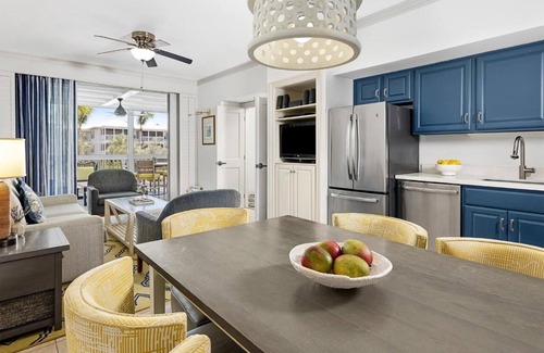 Key West Complejo | You Found the One!!! Approx 4 miles from Duval St. 2 BDRM 2BATH CONDO. SLEEPS 6