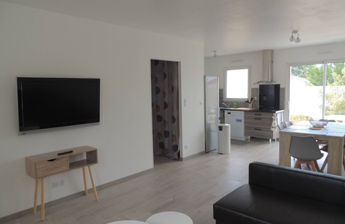 Saint-Augustin Casa | nueva casa con aire acondicionado 4 personas en un nivel estacionamiento gratuito