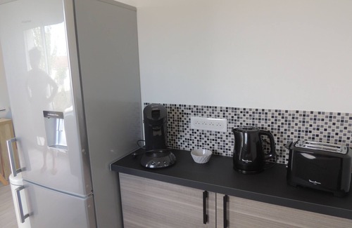 Saint-Augustin Casa | nueva casa con aire acondicionado 4 personas en un nivel estacionamiento gratuito