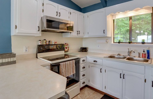 Young Harris Casa | Young Harris Home w/ Enchanted Valley Views!