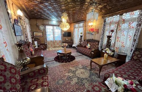 Dal Lake Alquiler De Eote | Young Shahzada Group of Houseboats