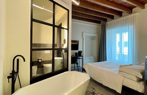 Central Station Casa | YOUnique Boutique Rooms