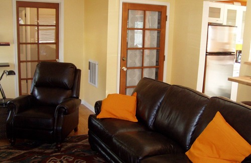South Wrigley Apartamento | Las casas de apartamentos para vacaciones, negocios, y fin de semana