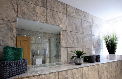 Brislington Villa | Your Apartment The Old Bank 3