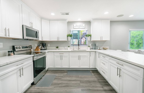 Imperial Beach Apartamento | Your apartment unit, minutes away from the beach.
