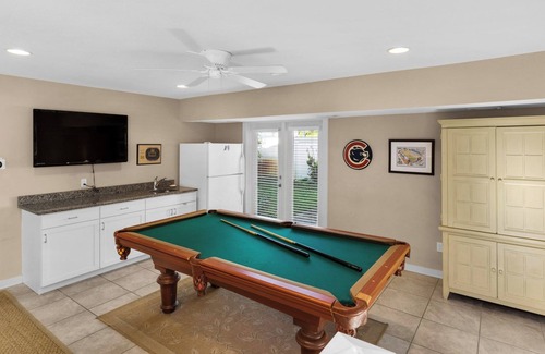 Gulfview Heights Casa | Your beach getaway with Pool, Game room, Close to beach + Free Tickets!