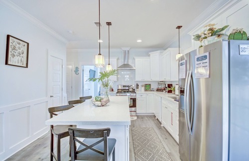 Long Beach Casa | YOUR BEACH RETREAT!!! Walk to Beach, Downtown, Restaurants and More!!
