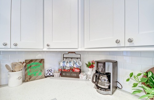 Long Beach Casa | YOUR BEACH RETREAT!!! Walk to Beach, Downtown, Restaurants and More!!
