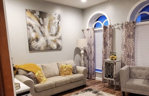 Alton Casa | Your Boutique Hotel with Venue Plus Bedrooms!