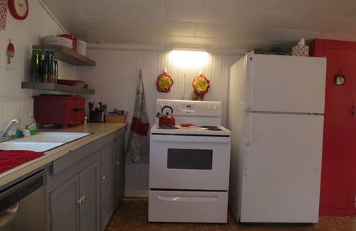 Long Beach Cabina | Your Cabin at the Beach - Vintage Long Beach Cabin