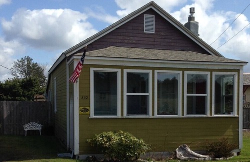 Long Beach Cabina | Your Cabin at the Beach - Vintage Long Beach Cabin