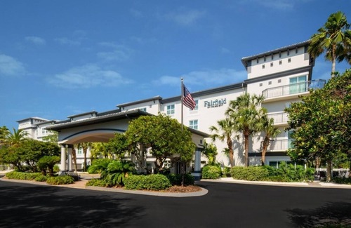 Indian Bayou Casa | Your Coastal Escape in a Sunny Room with Beach Vibes & Pool Access