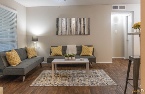 Red Bank Apartamento | Your comfort zone! Mins from downtown and Northshore