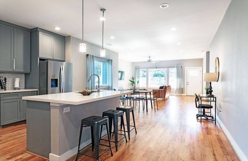 Greater East End Casa | 🏘️ Your Comfy Bungalows! 🏘️ Sleeps 30/12BR/8BA/16PA ⭐️⭐️⭐️⭐️⭐️