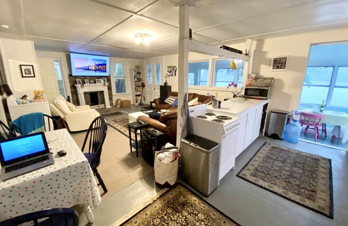 Dudley Casa | Your Cottage on the Lake