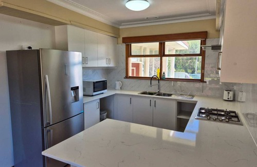 Golden Point Casa | Your Cozy Home Away from Home