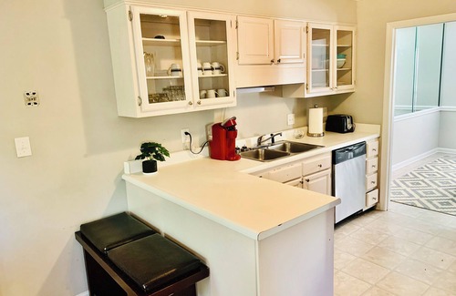 Terry Sanford Casa | ⁂Your Cozy Home-Minutes to Base, 15min to Downtown ⁂