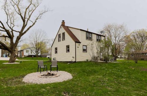 Lake Geneva Casa | Your Cozy Lockwood Lodge Awaits Pet Friendly