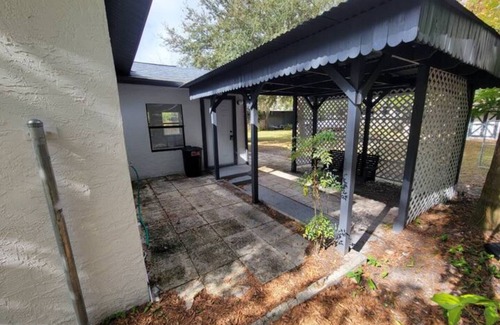 Conners Lake Front Estates Apartamento | Your Cozy Private Guest Home Away From Home!