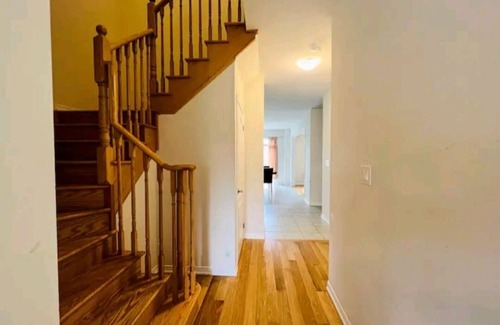 Thorold Casa | Your Cozy Staycation is a click Away!