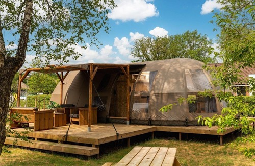 Zuna Cabina | Your dream will come true in this d(r)ome!