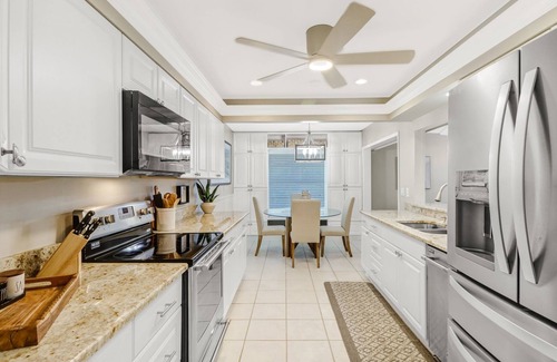 Palm River Estates Casa | Your endless summer at Sonrisa del Sol!
