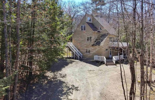Campton Casa | Your Evergreen Escape - A Cozy Family Getaway