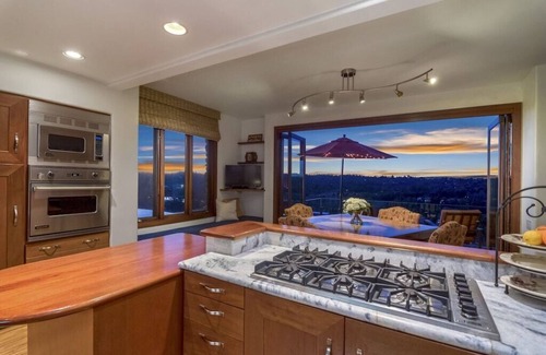 Fairbanks Ranch Casa | Your exclusive, private and gated retreat in Rancho Santa Fe is calling!