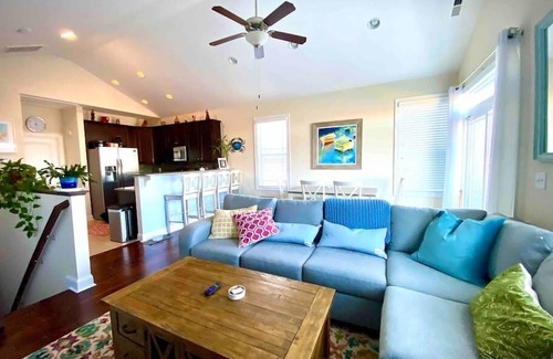 Surf City Casa | Your family will be close to everything when you stay at this centrally-located beach oasis