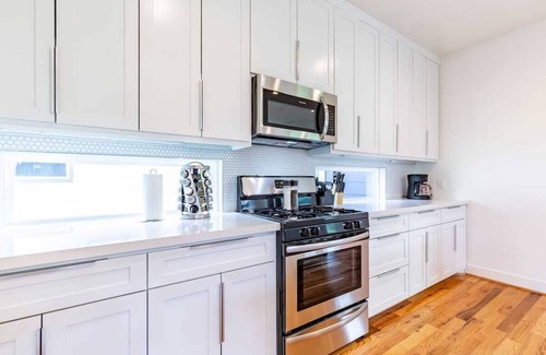 Lawndale/ Wayside Casa | Your Great Bungalows! Sleeps 18, 6BR/4BA, 8 Park