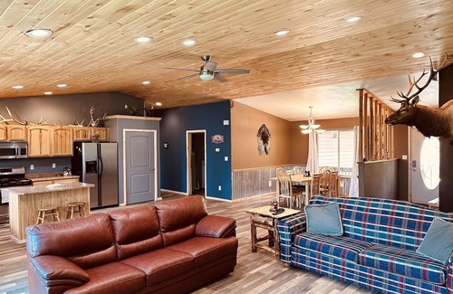 Forest Lakes Casa | Your home away from home mountain cabin