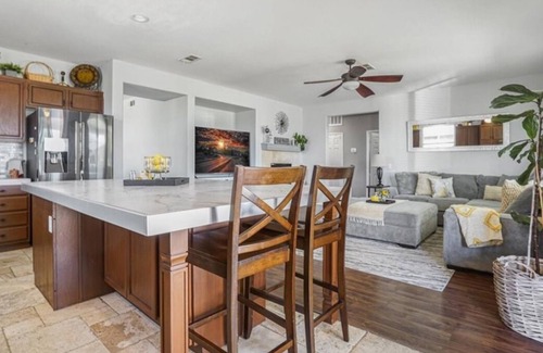 Temecula Casa | Your Home Away From Home near Wineries & Old Town